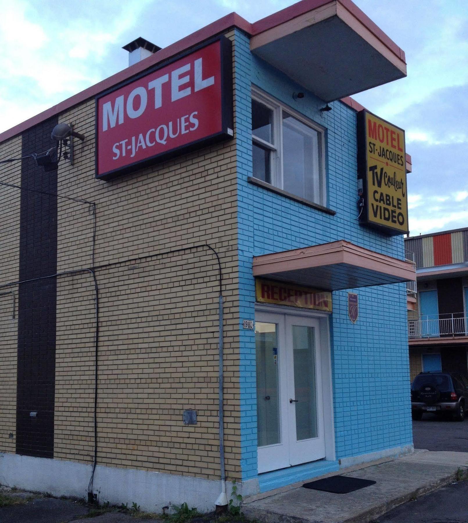 Motel Saint-Jacques Монреал Екстериор снимка
